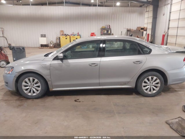 Продажа на аукционе авто 2014 Volkswagen Passat 2.5l Wolfsburg Edition, vin: 1VWAH7A32EC011700, номер лота: 44492611