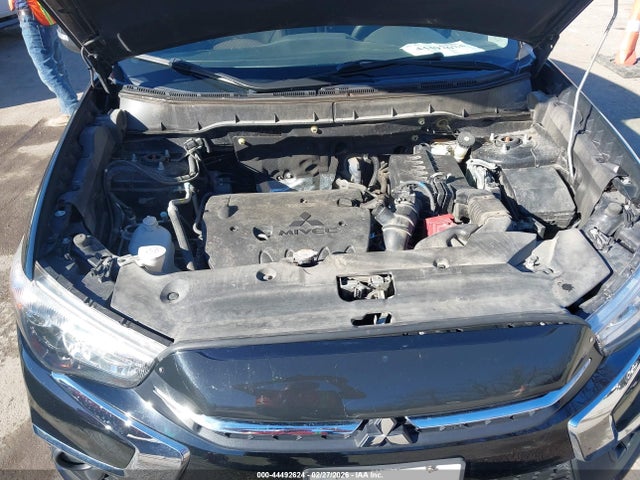 2018 MITSUBISHI OUTLANDER SPORT JA4AP3AU9JU026068 Photo 9