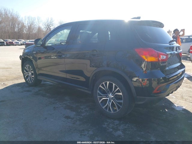 2018 MITSUBISHI OUTLANDER SPORT JA4AP3AU9JU026068 Photo 2