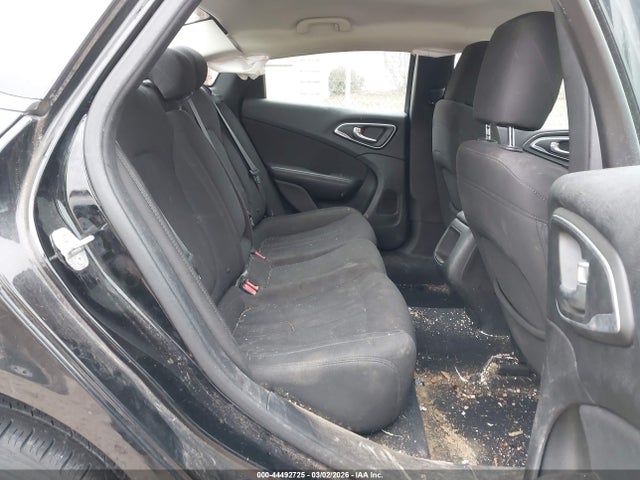 Продаж на аукціоні авто 2015 Chrysler 200 Limited, vin: 1C3CCCAB4FN502547, номер лоту: 44492725