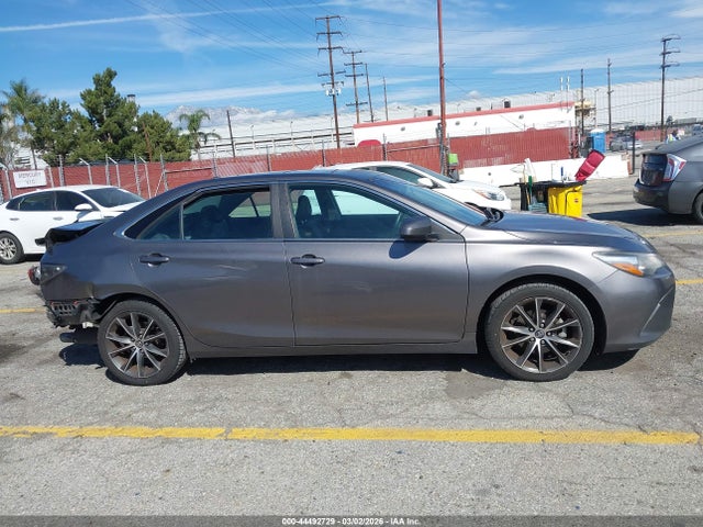 4T1BF1FK5HU718469 Toyota CAMRY XSE
