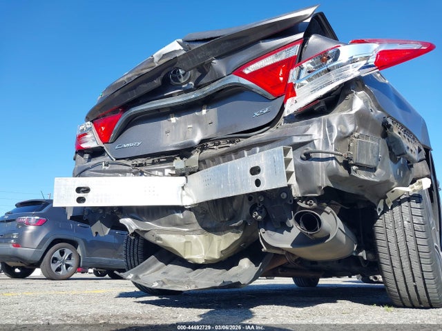 4T1BF1FK5HU718469 Toyota CAMRY XSE