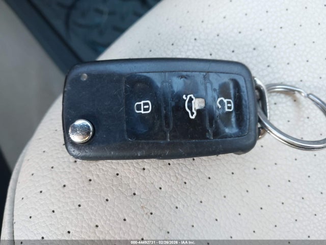 3VWD07AJ8EM239069 Volkswagen Jetta 1.8t Se