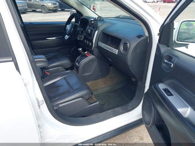 1C4NJCEA7GD806748 Jeep Compass High Altitude Edition
