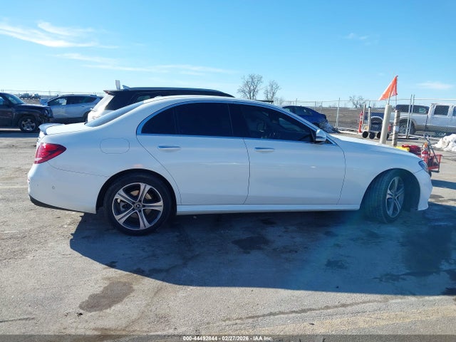 44492844 :رقم المزاد ، WDDZF4KBXJA319015 vin ، 2018 Mercedes-benz E 300 4matic مزاد بيع