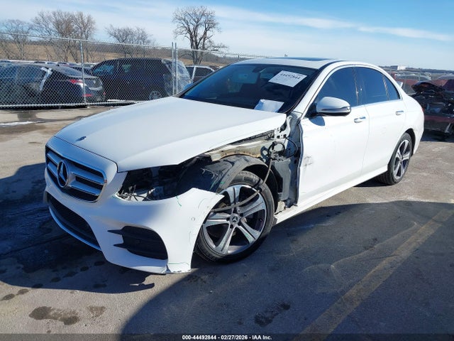 44492844 :رقم المزاد ، WDDZF4KBXJA319015 vin ، 2018 Mercedes-benz E 300 4matic مزاد بيع