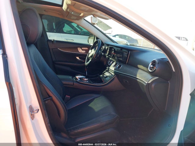 44492844 :رقم المزاد ، WDDZF4KBXJA319015 vin ، 2018 Mercedes-benz E 300 4matic مزاد بيع