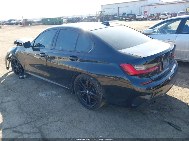 44492860 :رقم المزاد ، 3MW5R7J06M8B60489 vin ، 2021 Bmw 330i Xdrive مزاد بيع