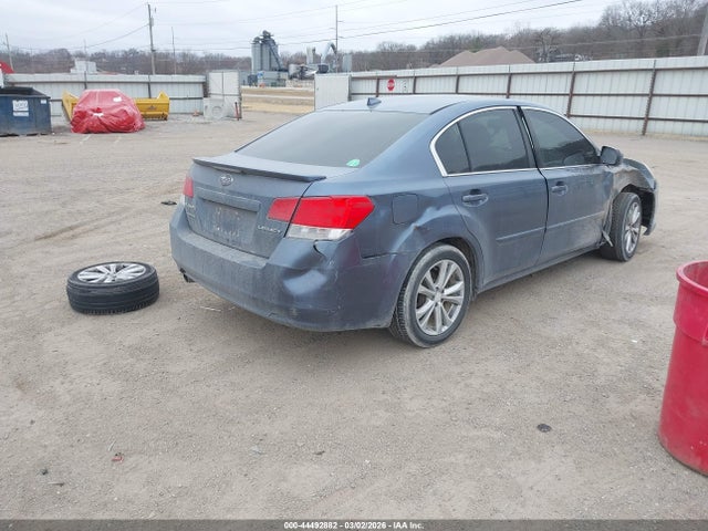 2014 Subaru Legacy 2.5i Premium მანქანა იყიდება აუქციონზე, vin: 4S3BMCD61E3017604, აუქციონის ნომერი: 44492882