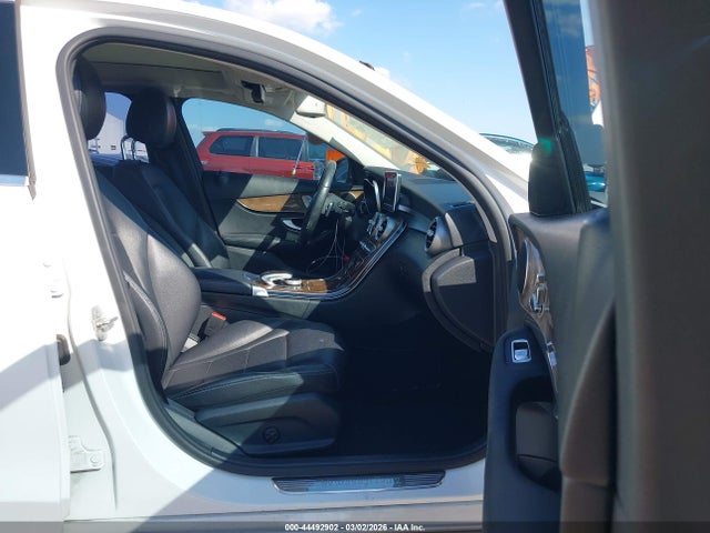 Продажа на аукционе авто 2016 Mercedes-benz C 300, vin: 55SWF4JB6GU105166, номер лота: 44492902