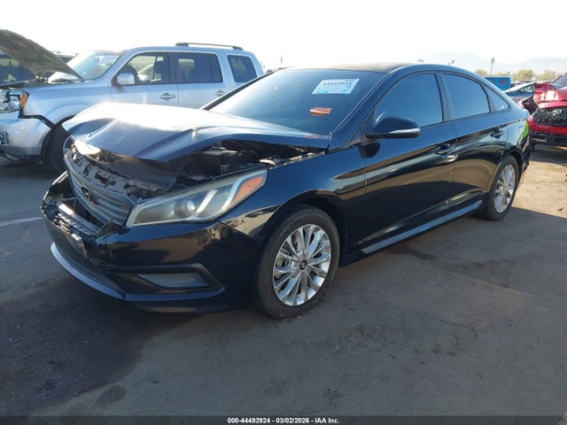 Hyundai Sonata Limited 2015 5NPE34AF1FH062865 Image 2