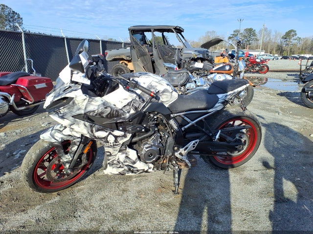 Suzuki Gsx800 F 2024 JS1EM13B7R7100348 Image 12