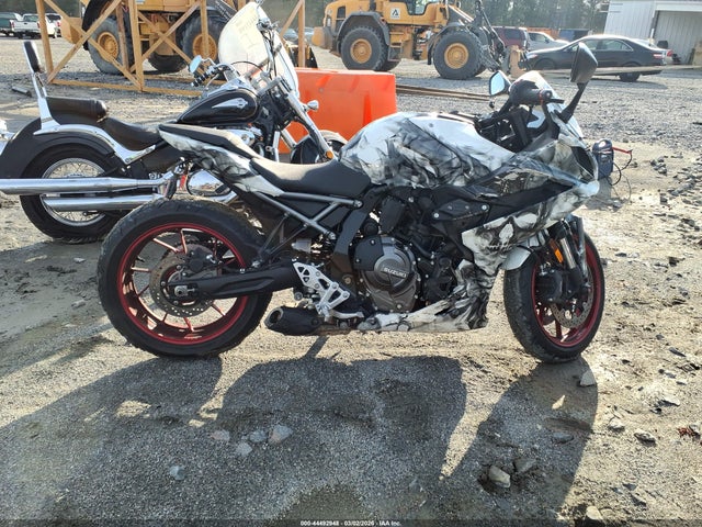 Suzuki Gsx800 F 2024 JS1EM13B7R7100348 Image 13