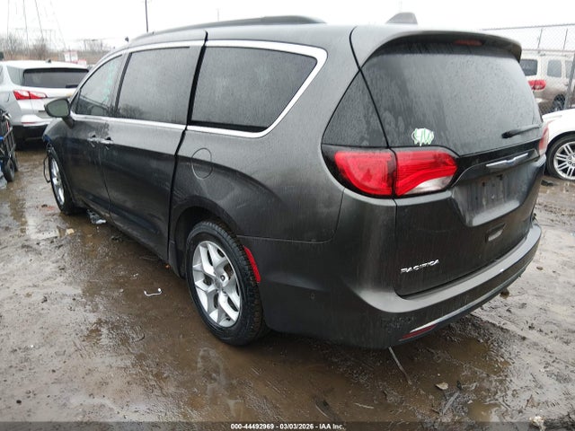 2019 Chrysler Pacifica Touring Plus მანქანა იყიდება აუქციონზე, vin: 2C4RC1FG6KR644846, აუქციონის ნომერი: 44492969