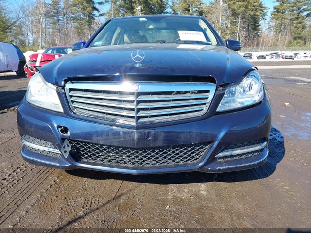 Продаж на аукціоні авто 2012 Mercedes-benz C 300 Luxury 4matic, vin: WDDGF8BB2CF893810, номер лоту: 44492970