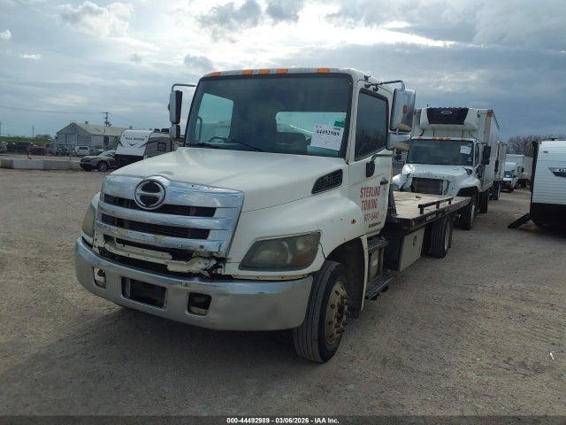 Hino 258/268 2014 5PVNJ8JP9E4S51063 Image 2