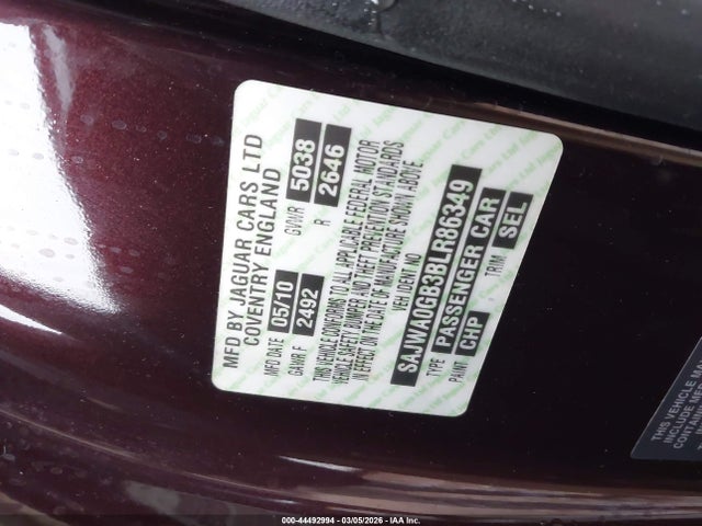 2011 JAGUAR XF SAJWA0GB3BLR86349 Photo 8