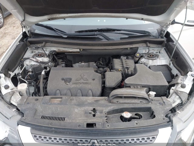 2020 MITSUBISHI OUTLANDER JA4AZ3A36LZ047449 Photo 9