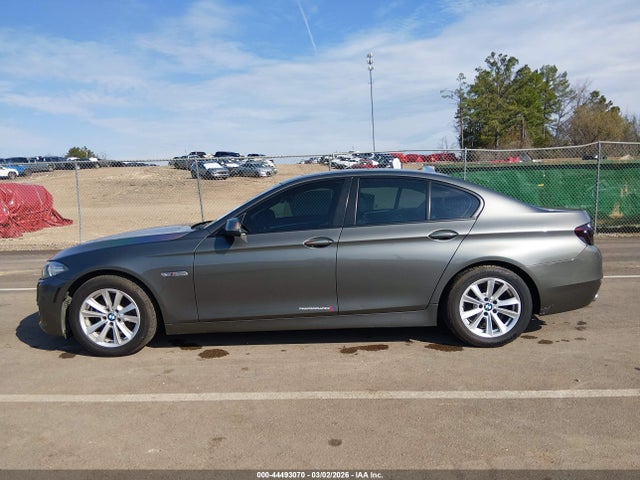 44493070 :رقم المزاد ، WBA5A5C52FD520013 vin ، 2015 Bmw 528i مزاد بيع