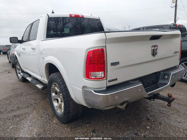 44493084 :رقم المزاد ، 1C6RR7NTXFS711766 vin ، 2015 Ram 1500 Laramie مزاد بيع