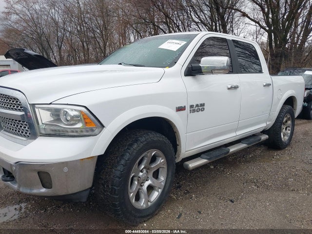 44493084 :رقم المزاد ، 1C6RR7NTXFS711766 vin ، 2015 Ram 1500 Laramie مزاد بيع