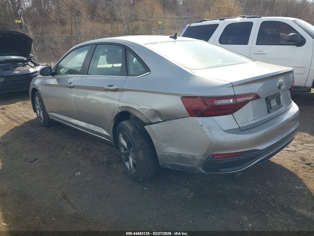 2022 VOLKSWAGEN JETTA 3VW7M7BU9NM026559 Photo 2