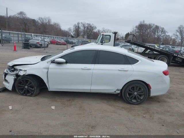 44493147 :رقم المزاد ، 1C3CCCAB6FN692738 vin ، 2015 Chrysler 200 Limited مزاد بيع