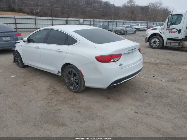 44493147 :رقم المزاد ، 1C3CCCAB6FN692738 vin ، 2015 Chrysler 200 Limited مزاد بيع