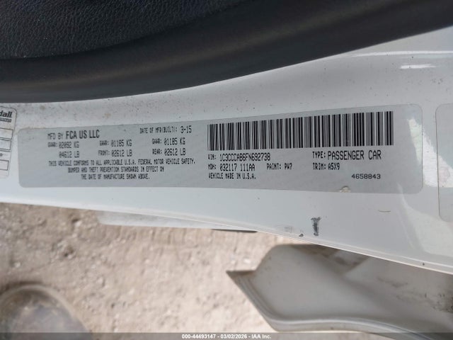 44493147 :رقم المزاد ، 1C3CCCAB6FN692738 vin ، 2015 Chrysler 200 Limited مزاد بيع
