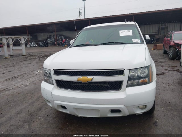 2014 Chevrolet Suburban 1500 Lt მანქანა იყიდება აუქციონზე, vin: 1GNSCJE00ER110541, აუქციონის ნომერი: 44493168