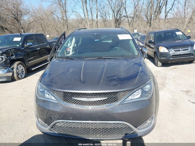 Продаж на аукціоні авто 2018 Chrysler Pacifica Limited, vin: 2C4RC1GG5JR258190, номер лоту: 44493194