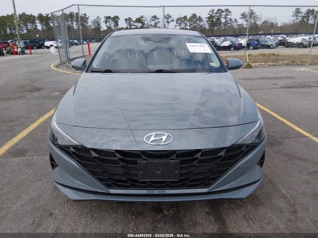 44493205 :رقم المزاد ، KMHLM4AG0MU186279 vin ، 2021 Hyundai Elantra Sel مزاد بيع