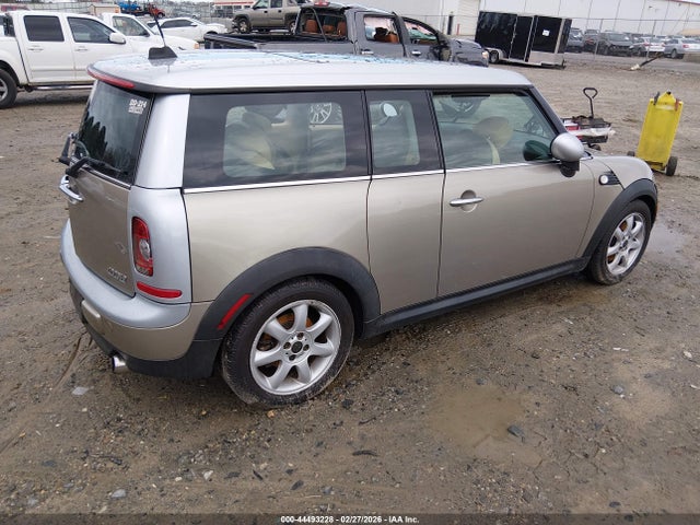 2009 MINI COOPER CLUBMAN WMWML33549TX33727 Photo 3