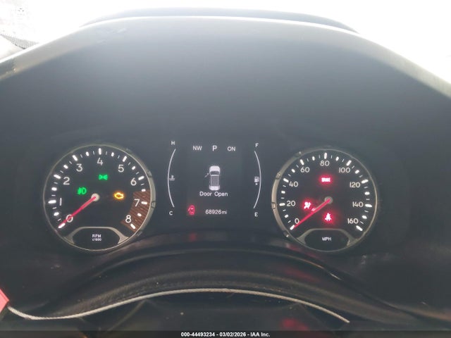 44493234 :رقم المزاد ، ZACNJABB3LPL05625 vin ، 2020 Jeep Renegade Latitude Fwd مزاد بيع