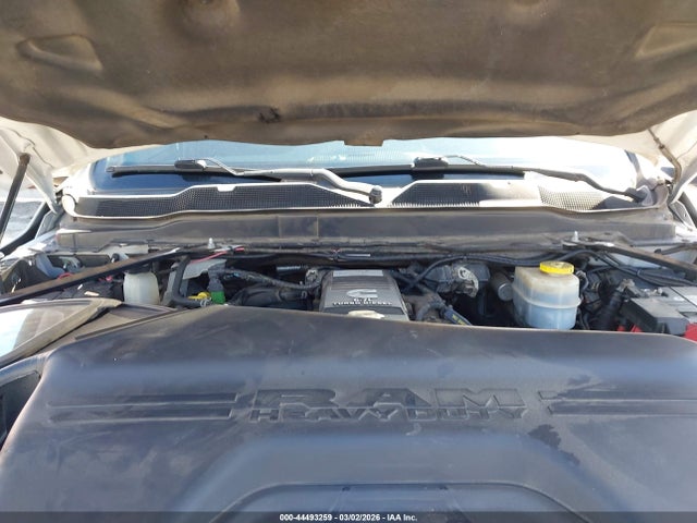44493259 :رقم المزاد ، 3C6UR5FL8KG681889 vin ، 2019 Ram 2500 Laramie  4x4 6'4 Box مزاد بيع