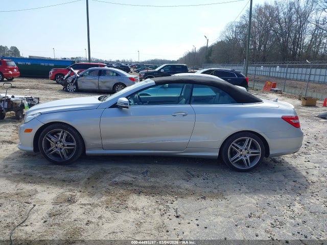 44493267 :رقم المزاد ، WDDKK7CF3BF068827 vin ، 2011 Mercedes-benz E 550 مزاد بيع