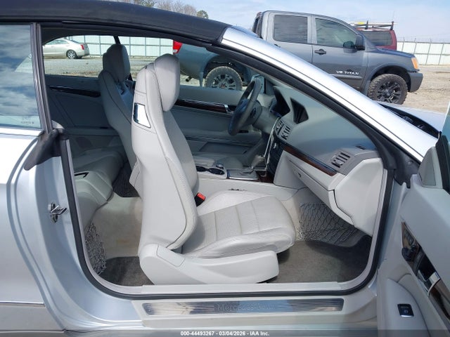 44493267 :رقم المزاد ، WDDKK7CF3BF068827 vin ، 2011 Mercedes-benz E 550 مزاد بيع