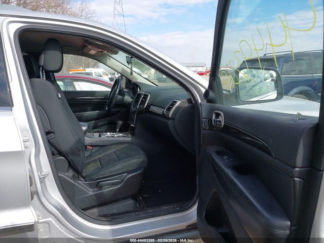 44493269 :رقم المزاد ، 1J4RR4GG9BC566029 vin ، 2011 Jeep Grand Cherokee Laredo مزاد بيع