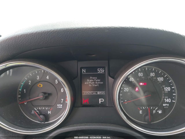 44493269 :رقم المزاد ، 1J4RR4GG9BC566029 vin ، 2011 Jeep Grand Cherokee Laredo مزاد بيع
