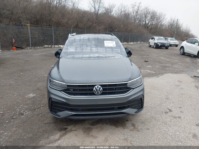 3VV8B7AX0RM098654 Volkswagen Tiguan 2.0t Se R-line Black