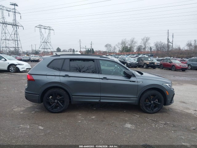 3VV8B7AX0RM098654 Volkswagen Tiguan 2.0t Se R-line Black