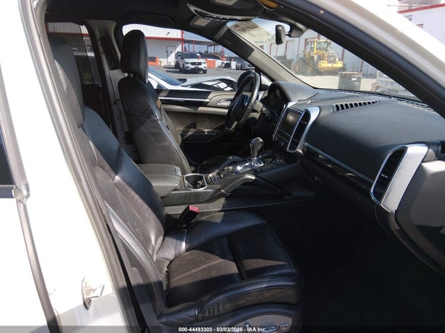 2011 PORSCHE CAYENNE WP1AA2A29BLA07073 Photo 4