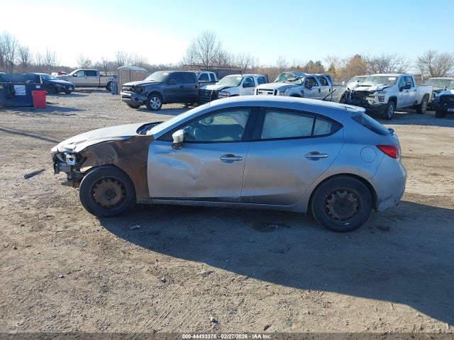 JM1BM1K72E1100163 Mazda Mazda3 I Sport