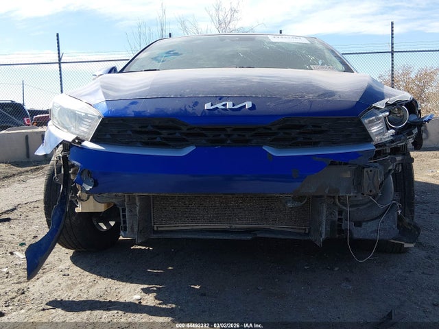 3KPF24AD1NE416795 KIA Forte Lxs