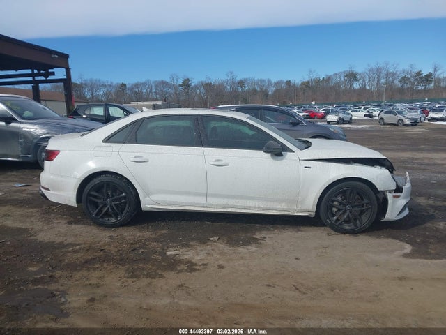 Продажа на аукционе авто 2017 Audi A4 2.0t Season Of Audi Premium, vin: WAUDNAF43HN045769, номер лота: 44493397