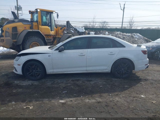 Продажа на аукционе авто 2017 Audi A4 2.0t Season Of Audi Premium, vin: WAUDNAF43HN045769, номер лота: 44493397