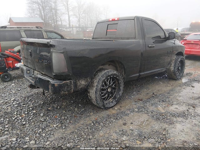 2018 Ram 1500 Express  4x4 6'4 Box მანქანა იყიდება აუქციონზე, vin: 3C6JR7ATXJG234839, აუქციონის ნომერი: 44493440