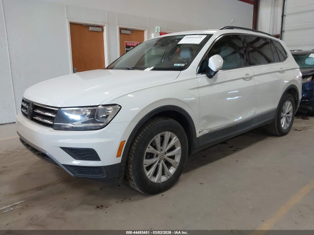 2018 VOLKSWAGEN TIGUAN 3VV3B7AX7JM149517 Photo 1