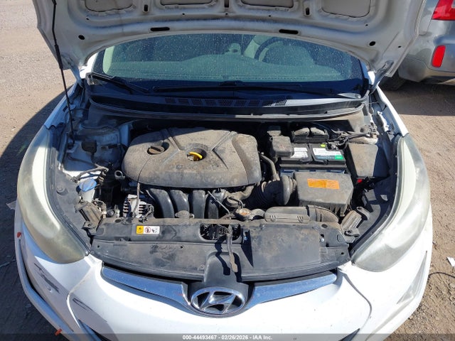 5NPDH4AE5FH631138 Hyundai ELANTRA SE