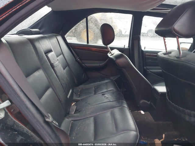 44493474 :رقم المزاد ، WDBHA29G7XA742653 vin ، 1999 Mercedes-benz C 280 مزاد بيع